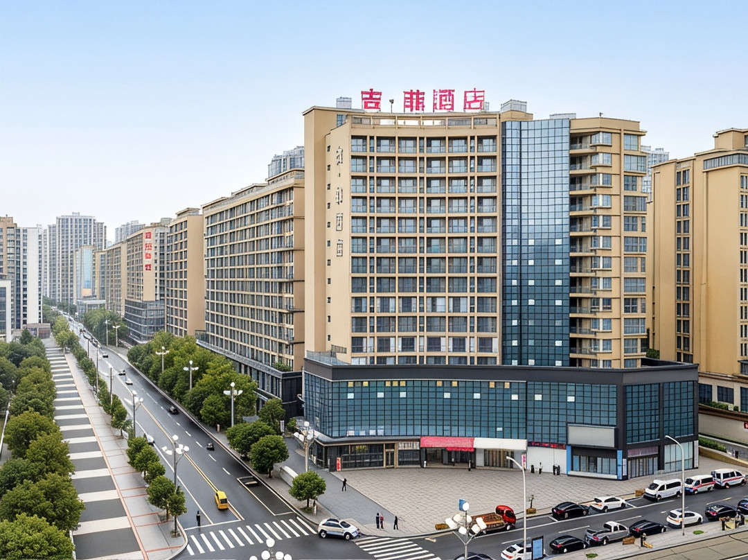 吉菲酒店(南部县政府店)