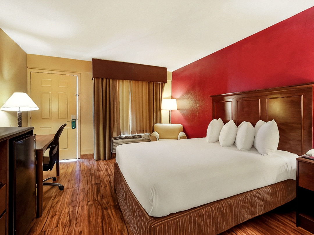 Crocketts Bluff酒店住宿-Quality Inn & Suites West Helena
