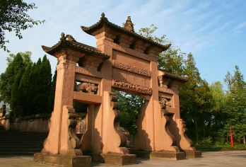 重庆钓鱼城+涞滩古镇一日游【8人精品小团+赠送官方大咖讲解】【[品质优选]重庆本土旅行社无惧任何对比模仿，、匠心品质，良心价格，透明价格只为您避坑。】