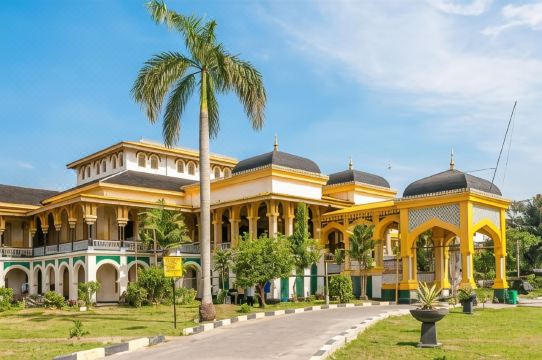 Hotel O Aljadid Near Masjid Raya Al Mashun Sm Raja Medan