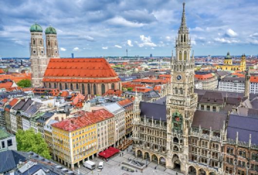 德国慕尼黑市区经典一日游-可定制【中文专车-舒适纯净】【中文专车出行，景点灵活调整，打卡经典，游玩自己定义，无需等待，专属贴心服务，尽享惬意旅程】