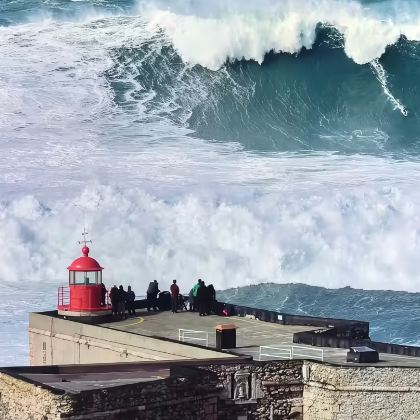 葡萄牙里斯本+奥比都斯村+纳扎雷包车往返一日游