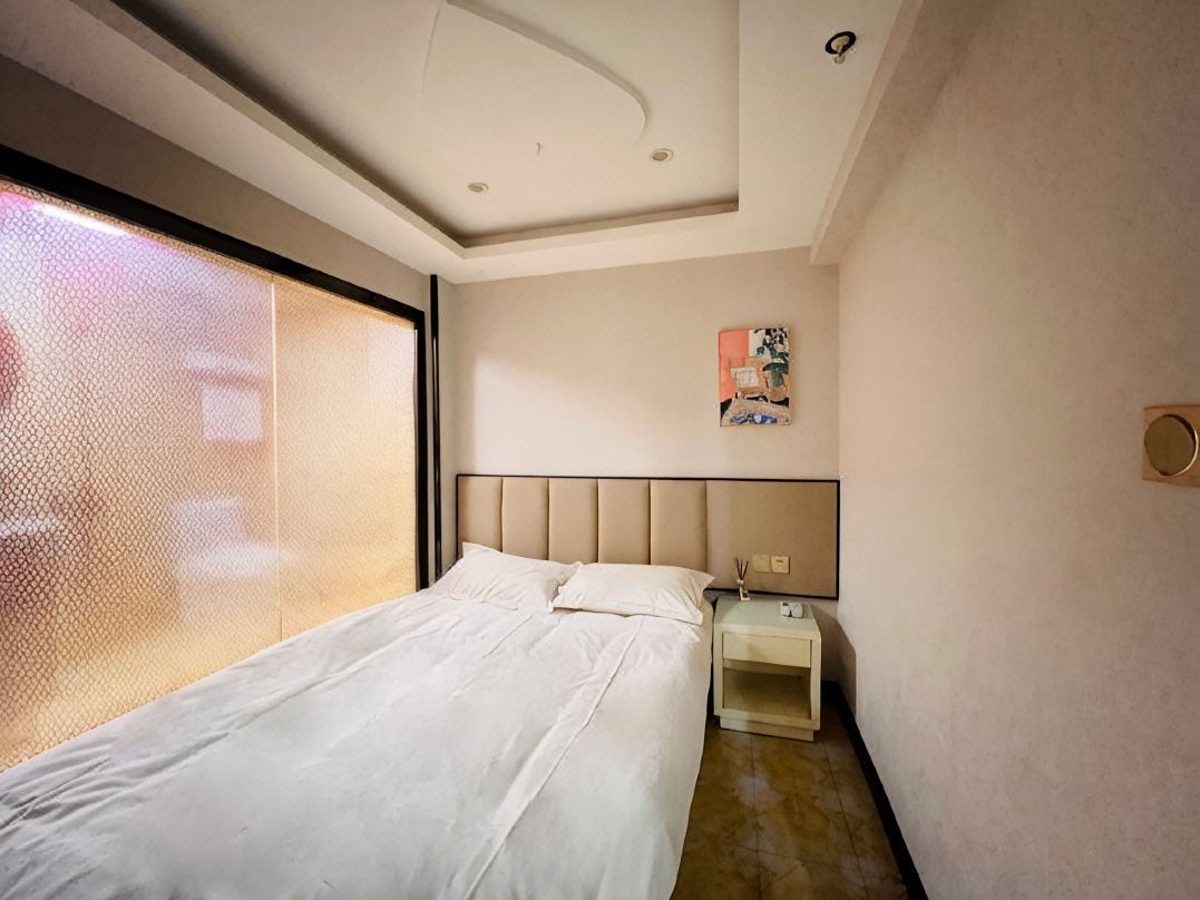 laika hotel