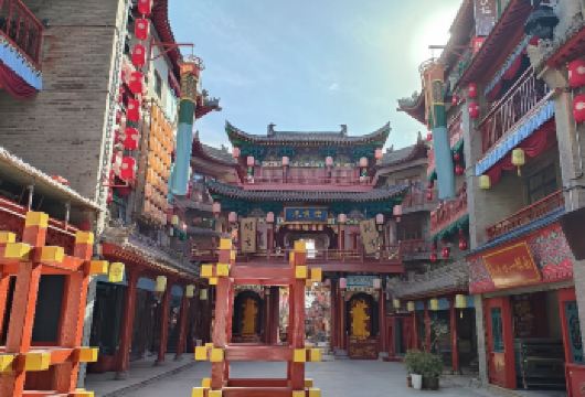 新春特惠：袁家村+烟霞巷沉浸式主题街区一日游【西安三环内接】【沉浸式户外大型演艺，不谢幕式演出】