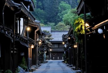 【名古屋起止】郡上八幡+飞驒高山+白川乡一日游.全景4-9人【[精华景点]岐阜县的代表古城+群山环绕，拥有美丽的自然风光和独特的地方文化+世界遗产村落】