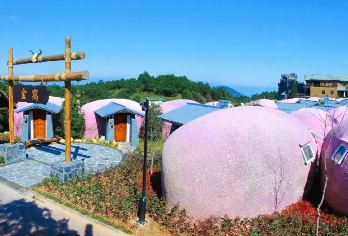 永泰云顶天池草场/乘五彩索道/海西大峡谷（汽车）一日游【云端之上，草甸中央，有天池一方。让你心胸开朗，只想纵情奔跑与歌唱。】