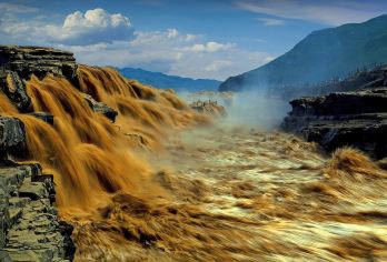 陕西壶口瀑布一日游【专场接早+可选头等舱+知青旧居】【[专车接早]告别传统集合，选用专车接早，省时省心~】