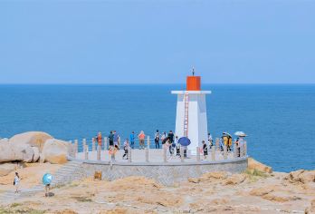 轻奢8人团·平潭全景一日·龙凤头+猴研岛+北部湾·风车基地【[优质交通]福州往返平潭空调旅游车，保证一人一正坐】