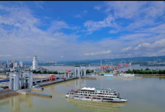 交运两坝一峡游船+三峡大坝旅游区一日游【游三峡体验水涨船高】【[精华线路]三峡短途游轮， 水涨船高/水降船低，世纪工程三峡大坝，风味峡谷西陵峡。】