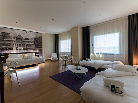 Cobena酒店住宿-阿图洛诺特酒店