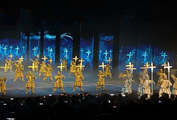 西安千古情+长安十二时辰主题街区一日游【不限场次/不限人群】【一生需看的演出，开启一次寻找民族记忆之旅！一部西安史，半部中华史，一台演出能把周秦汉唐演绎的淋漓尽致】