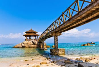 错峰出游丨限时小包团丨三亚蜈支洲岛纯玩一日游可选环岛电瓶车【[产品亮点]多套餐可选，小团多区域接送，拒绝浪费过多时间接人，VIP纯玩无购物；】