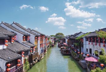 苏州外语导游英文英语，日语韩语，泰语等多语种导游，线路可定制【此产品仅提供导游陪同+讲解服务。行程可根据您的意愿定制行程，可咨询客服】