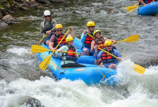 全包：乌布大猩猩脸ATV和阿勇河漂流之旅（含餐）【在巴厘岛阿勇河上感受白水漂流的刺激 沿着乌布附近最长的四轮摩托车道，探索巴厘岛的葱郁风光。 沿着小径探索户外，沿途有稻田、水坑和猩猩脸。】