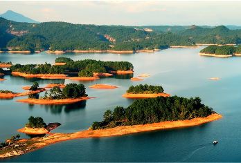 泰宁大金湖甘露寺+寨下大峡谷一日游【独立用车+酒店接送】【[优质交通]商务车旅游空调车，舒适安心，保证一人一座】