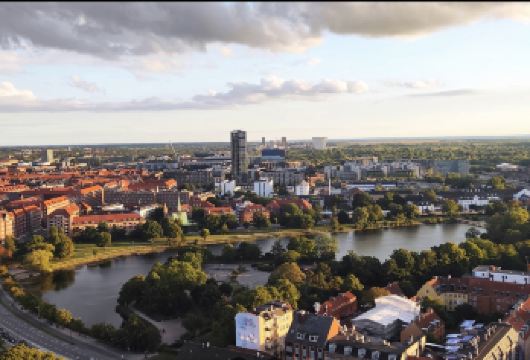 丹麦哥本哈根-安徒生故居-国王新广场【中文专车-悦享旅途】【中文专车出行，景点灵活调整，打卡经典，游玩自己定义，无需等待，专属贴心服务，尽享惬意旅程】