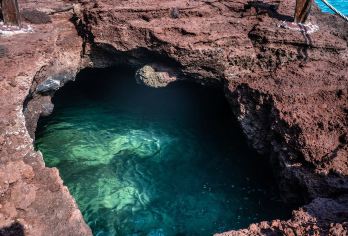 北海涠洲岛一日游●VIP小团 不进店 优先登船 舱位车型升级【专注小团，拒绝大小团混拼，不带您绕路推销进店拿回扣。真实客人点评，不为销量弄虚作假。为每位负责到底!】