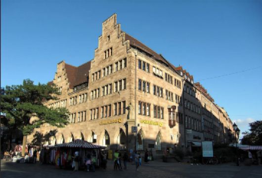 纽伦堡动物园+圣洛伦茨教堂+彼拉多房子+路德维希广场一日游【精品包车，私享空间，上门接送，轻松出行】