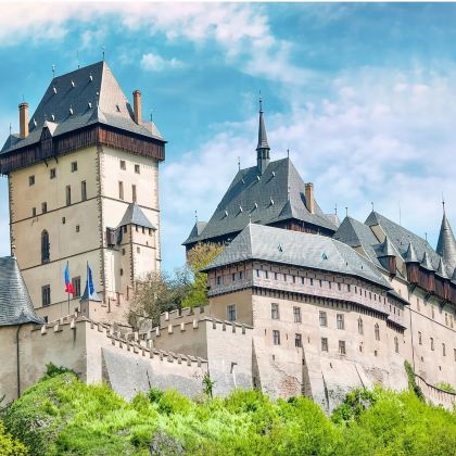 科诺皮什切城堡＋卡尔施泰因城堡＋圣卢德米拉教堂＋莱特纳公园