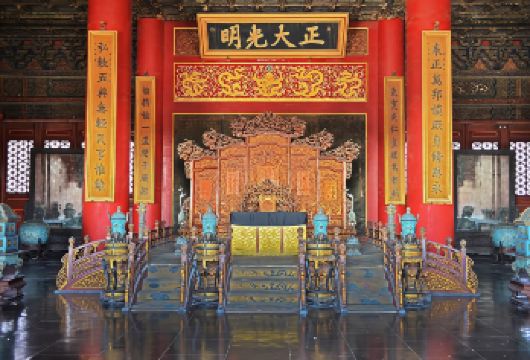 故宫博物院一日游【春节可订+大门票+赠珍宝馆门票+深度讲解】【[品质保证]十年以上有博物馆讲解经验讲师提供专业讲解，不将就！】