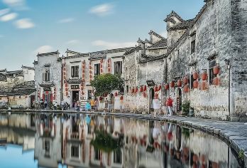 安徽黔县卢村+南湖+宏村画桥+月沼一日游+选中英俄导游 EA【全程中文/英文/俄语服务，沟通无障碍，景点可调】