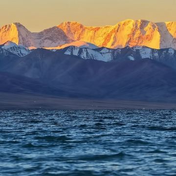 羊卓雍错+纳木措一日游【一天玩遍二圣湖,3-4人团】