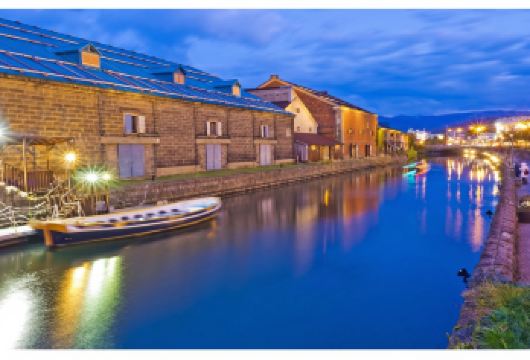 北海道小樽+小樽运河+小樽堺町商店街+船见坂+小樽天狗山【专车服务+行程可调+酒店接送+中文服务】