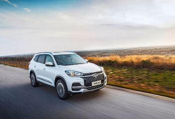 泸沽湖包车一日游【包车/随走随停/舒适安全/更自由】【[轻松出游]5-7座舒适车型供选择，本地老师傅幽默陪聊；】