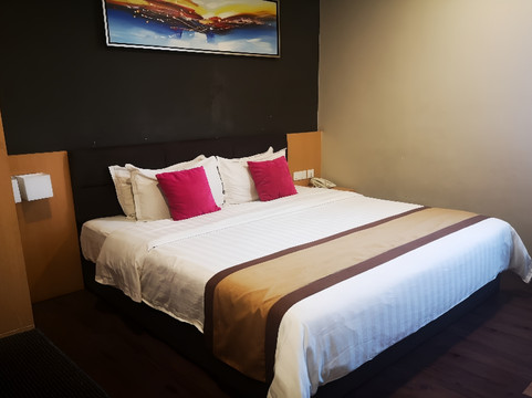 Spot On 93510 Penginapan Melati Tanjung