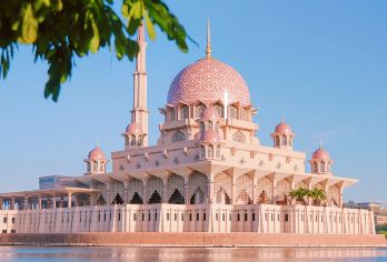 马来西亚吉隆坡出发布城马六甲一日游（粉红清真寺+马六甲）【当地华人司导，带您探遍当地美景、美食、体验当地文化】