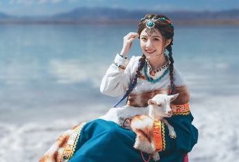 【纯玩不进店，全程无购物】青海湖+日月山+茶卡盐湖一日游【[安全出行]8人小团和豪华大巴团车辆均采用2025年新车，为您的安全出行提供专业保障/纯玩无购物】