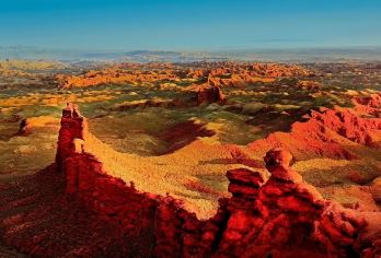 平山湖大峡谷+七彩丹霞一日游【1-8人小团/大巴纯玩无购物】【[精致小团]小车团最多8人，有5座SUV、7座、9座商务车，具体车型按实际参团人数派车，上门接送。】