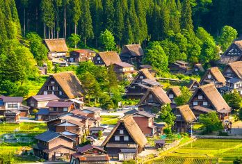 日本名古屋出发|白川乡+高山古街一日游【精品小团/点灯可选】【世界遗产白川乡冬季限定梦幻场景，错过等一年！】