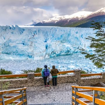 阿根廷埃尔卡拉法特出发 莫雷诺冰川木栈道漫步观赏冰川之旅