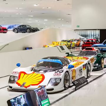 法兰克福-斯图加特：梅赛德斯奔驰博物馆+保时捷博物馆【中文】