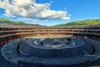 福建永定土楼+红色古田会议会址追忆峥嵘岁月文化历史探寻一日活动【一单客户，终身服务，为您的旅游服务不停歇】