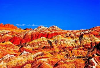 张掖七彩丹霞旅游景区上午半日游【纯玩/上门接送】【[8人豪华头等舱]最多8人，1+1独立座席，舒适安全性能高，精品推荐，张掖西站、主城区酒店免费接送。】