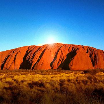 澳大利亚乌鲁鲁卡塔丘塔国家公园+风之谷一日游【中文度假村接送