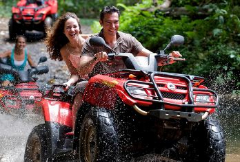 巴厘岛越野ATV体验一日游【乌布TV漂流网红大秋千滑翔伞】【天然屏障和凹凸不平的泥浆坑，体验骑行带来的惊险刺激快】