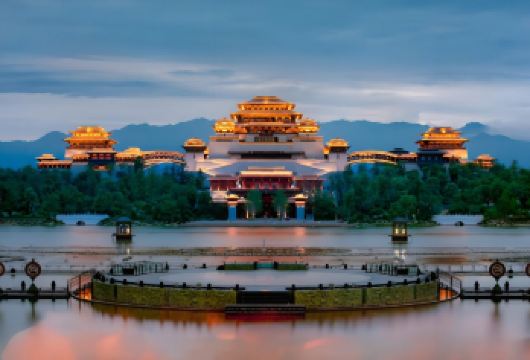 【2-6人团】兴汉胜境+武侯祠+诸葛古镇一日【可包含动车】【已包含往返汉中动车票，武侯祠门票+兴汉胜境门票+《汉颂》表演，一价全含。】