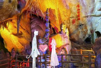 内丘扁鹊祠+临城崆山白云洞一日游【扁鹊庙八大景观：扁鹊殿、扁鹊墓、透灵碑、回生桥、九龙柏、古代碑廊、三清殿、汉代神兽。】