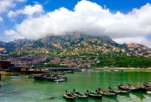 青岛崂山仰口+太清+青山渔村+环海公路+八水河【网红环海公】【[特别省心]市区酒店上门接，专车进山不用换乘压力，精致出游一站式服务让您更放心】