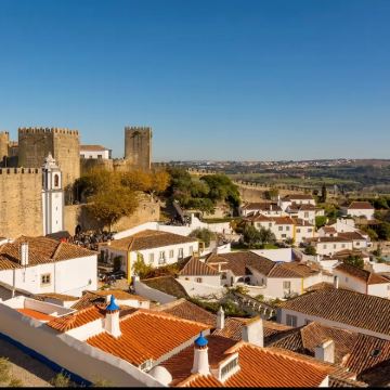 葡萄牙里斯本+埃武拉大教堂+埃武拉罗马神庙+人骨礼拜堂一日游