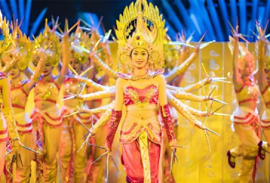 【晚会代订】云南西双版纳“澜沧江·湄公河之夜”歌舞篝火晚会【[篝火晚会]普通票(含:室内表演+晚餐+放水灯+跳篝火)】