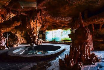 武汉-罗田一日游：武汉往返 登大别山主峰 泡温泉 吃吊锅G【全程中文/英文/俄语/小语种服务，沟通无障碍，景点可调,多种车型可选】