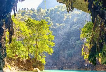 广西百色-三门海+浩坤湖【2-4人小团+经典网红打卡地】【山中有海，海上有门 -这里是跌落人间的仙境小众秘境-三门海 被称为是“典藏景观的山水城”】