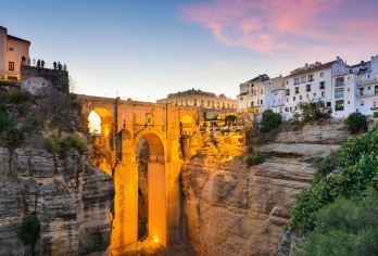 【龙达跟团1日】塞维利亚-龙达-白墙小镇赛特尼尔（可选导游）【1人可报，可加选导游】