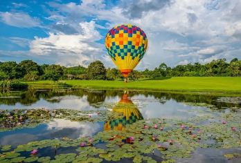 云南西双版纳中国科学院西双版纳热带植物园+曼远村|1单1团【一单一团，2人起订，以实际下单人数安排车型（5座轿车/7座商务车/9座商务车）等】