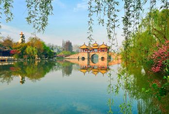 扬州瘦西湖拼团游 8人小团  金牌讲解2小时 【精品导游讲解 带您品味诗画瘦西湖 人文古扬州】