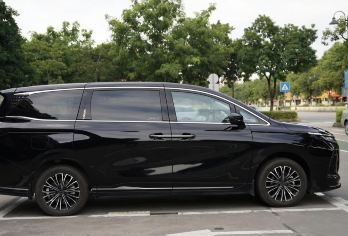 凤凰古城（接送站，接送机）【凤凰古城接送站，接送机，周边赶集各大景区】